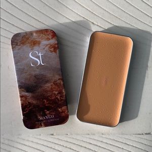 SEINT/Maskcara Mango Highlight Cream Foundation